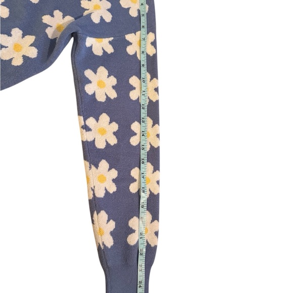 Willow & Wind Blue Daisy Knit Cardigan Sweater Women’s Medium Cottagecore - Picture 6 of 8